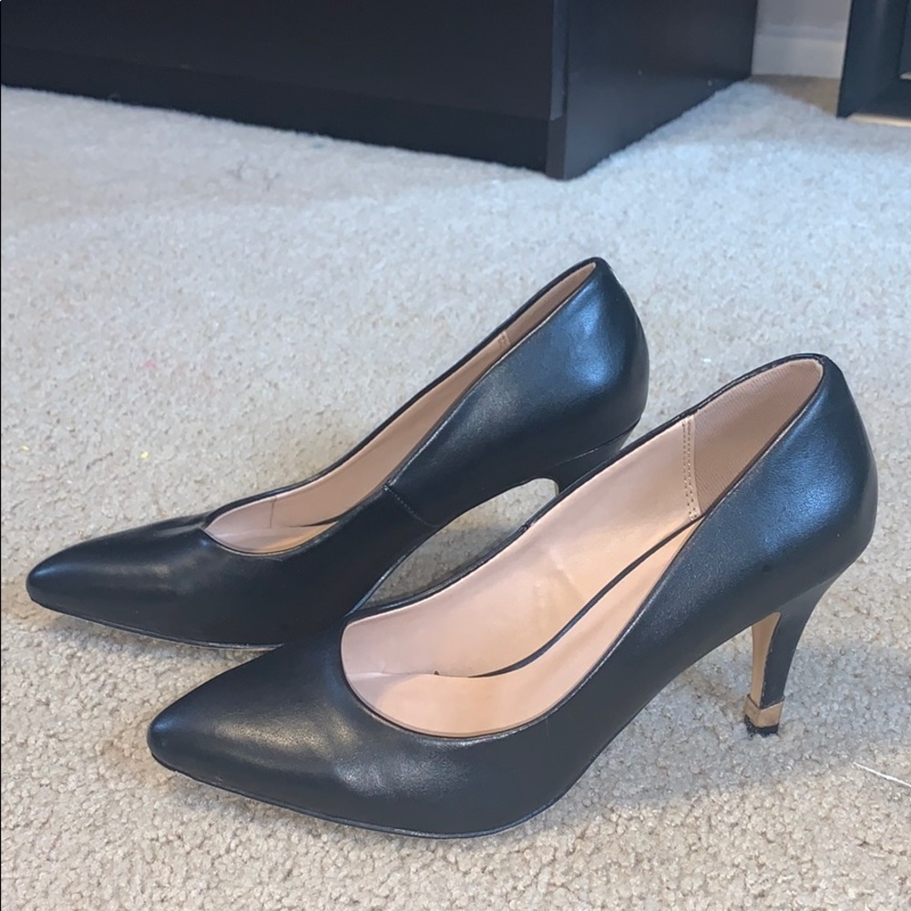 APT. 9 Black Heels
